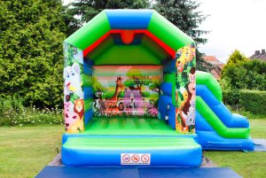 ISL Hüpfburg Dschungel